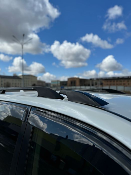 Крышка рейлингов на крышу Toyota land cruiser 200 LX 570