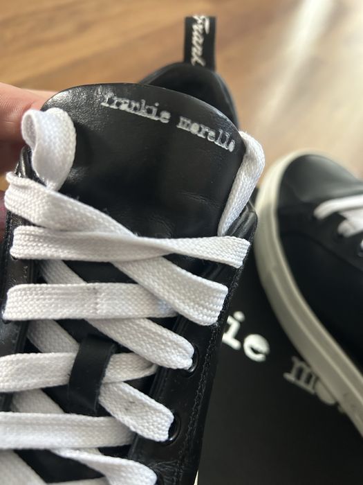 Продавам сникърси естествена кожа frankie morello