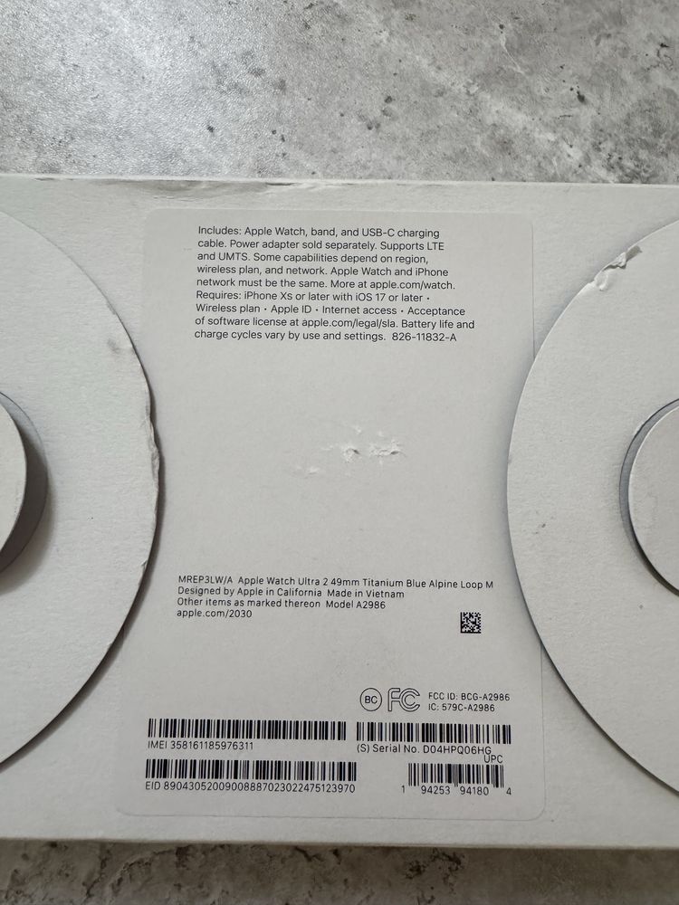 Apple Watch Ultra 2 49mm Titanium  Blue  Alpine Loop