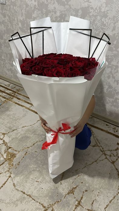 Раушан гүл б/у түнде келді 51 штук өте ауыр