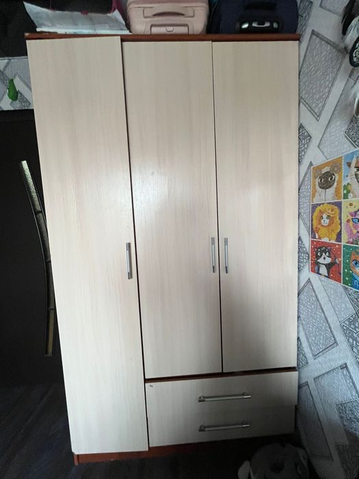 Продам шкаф в хорошем состоянии
