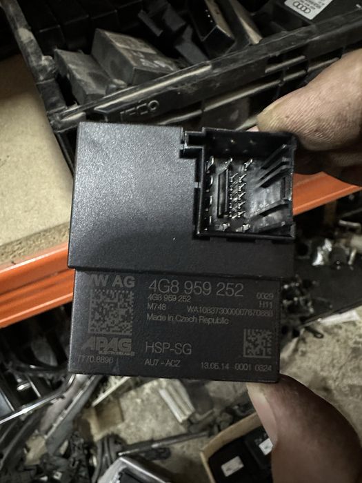 Заден модул за управлението на спойлера Audi A7 4g8 959 252