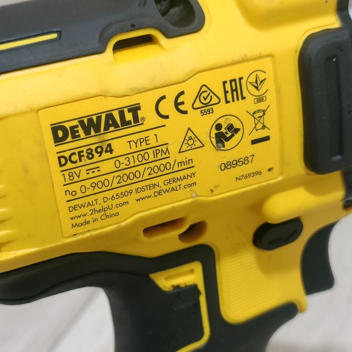 Impact cu patrat 1/2 DeWalt DCF894