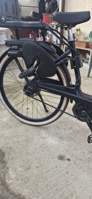 Vind bicicleta electrica cannondane  în stare foarte bună