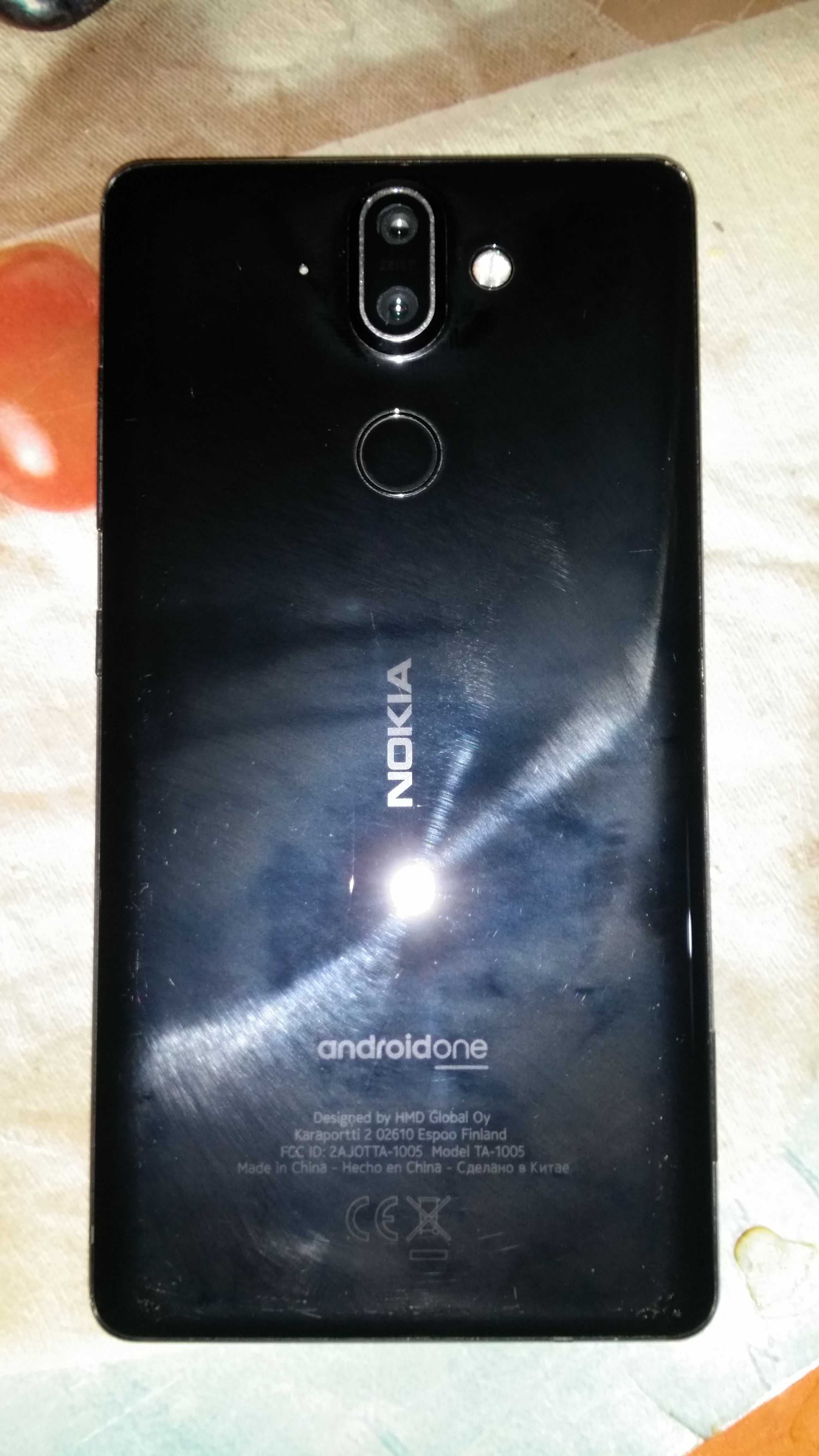Nokia 8 sirocco 128gb. 6gb.ram памет