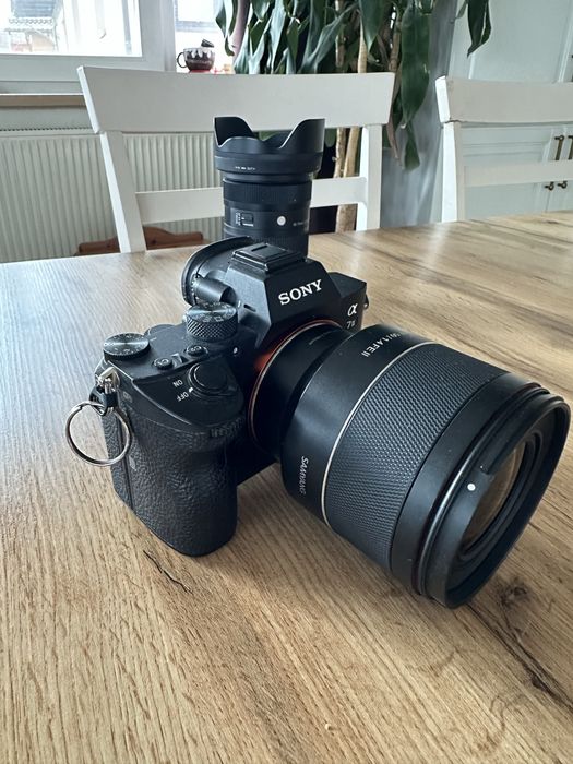 Vand Sony A7III + Samyang 1.4/50AF+Sigma 2.8/28-70AF