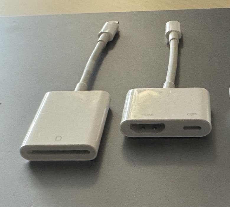 2 Adaptoare Apple lightning hdmi, sd card