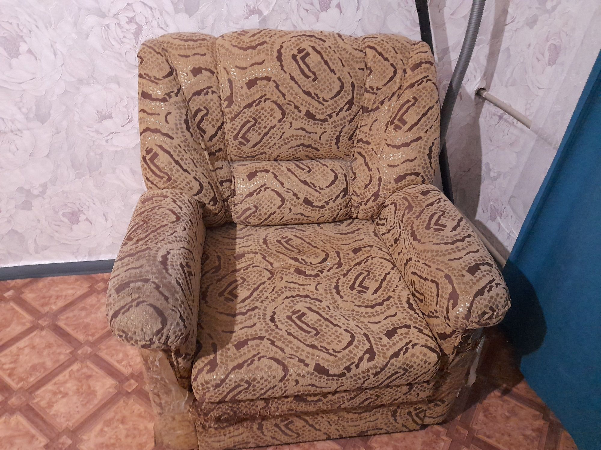 Продаю раздвижное кресло