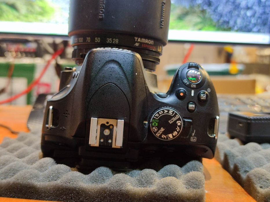 Nikon D5100 + Tamron AF Aspherical 28-200mm