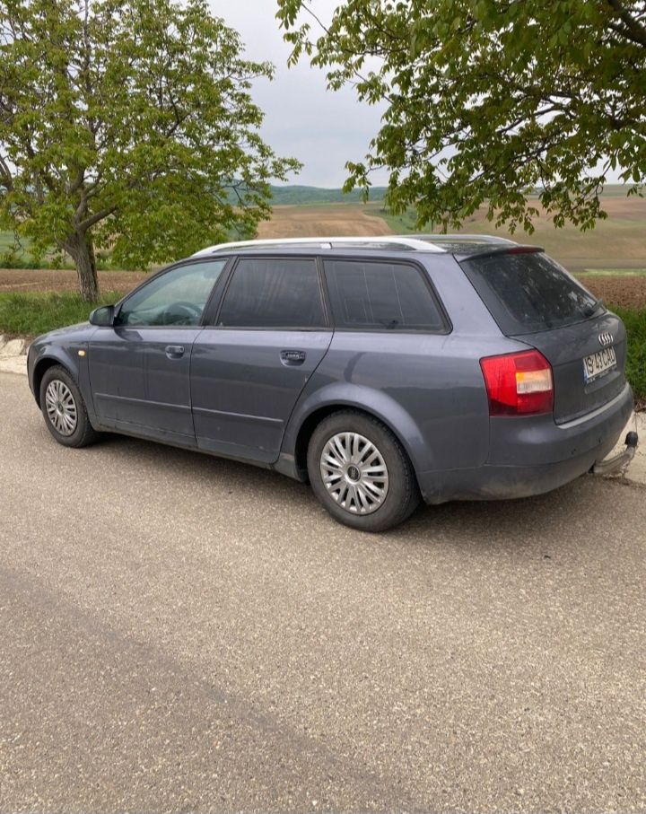 Vând audi a 4 2002