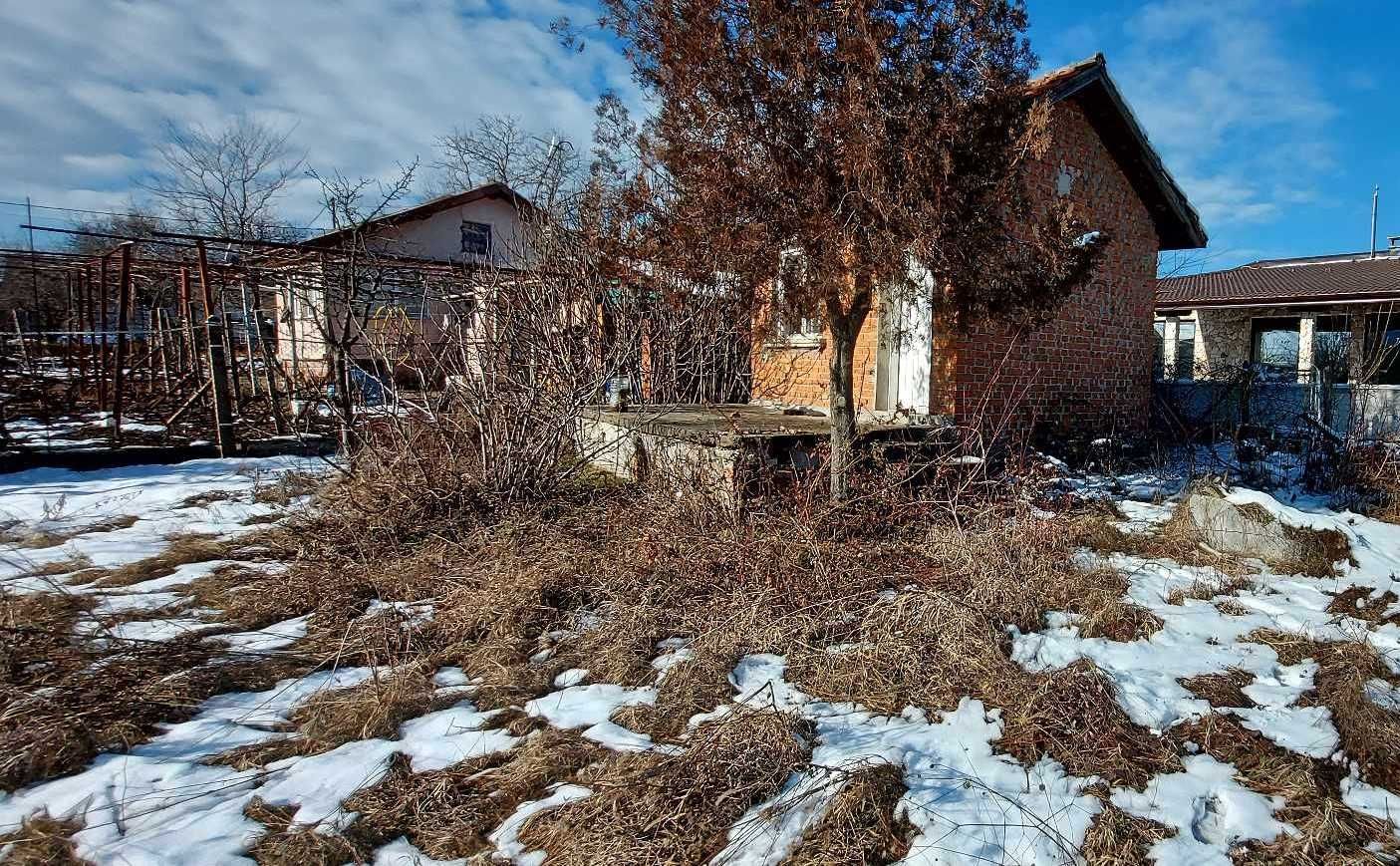 ВИЛА с просторен терен разположена в ж. р. Кенана гр. Хасково