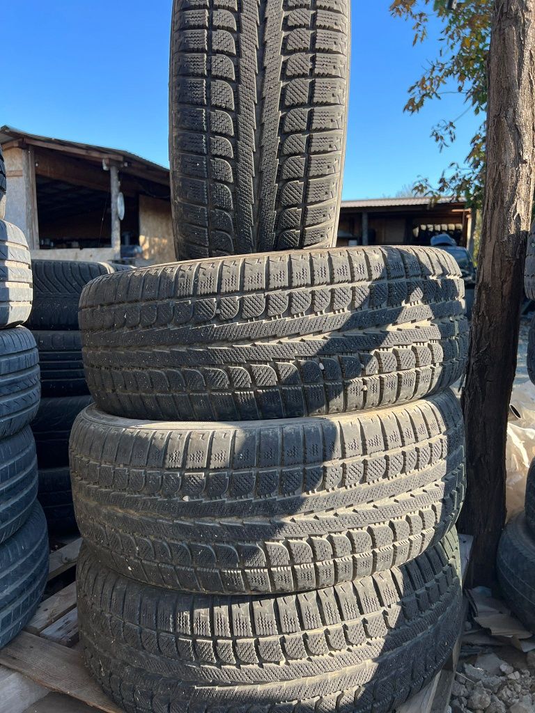 Anvelope iarna 245/50 r20 dot 15