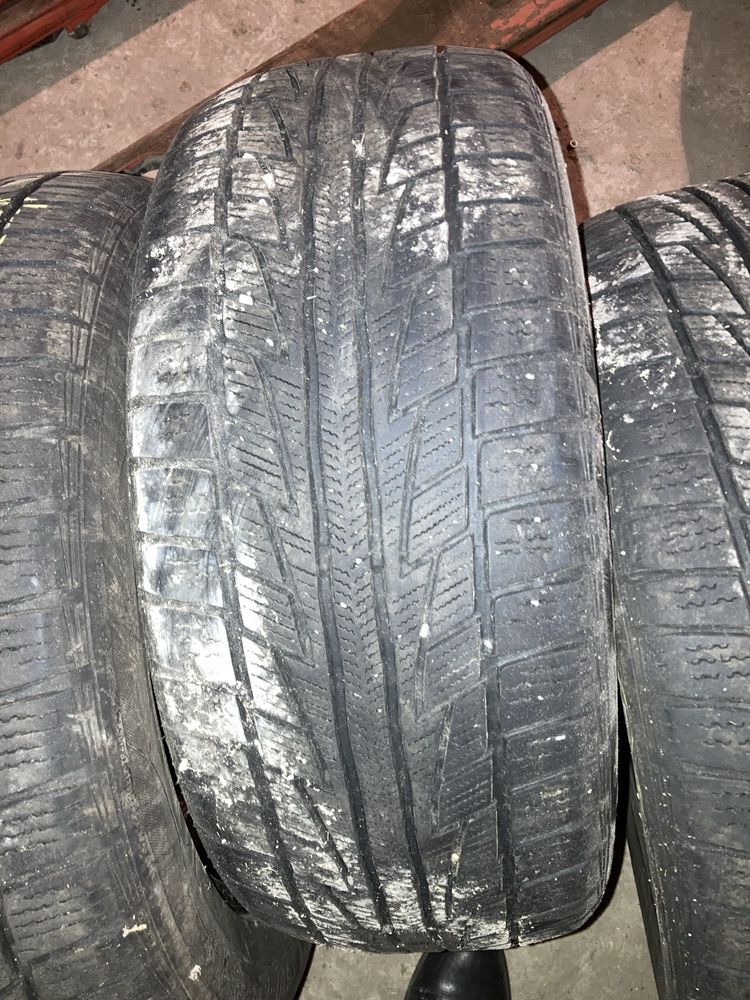 Cauciucuri iarna 215/55 r16