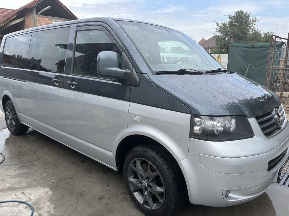 Vw Multivan long 9 locuri