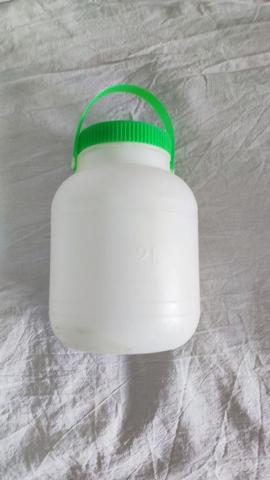 Банка пластиковая. 2л. 2шт.