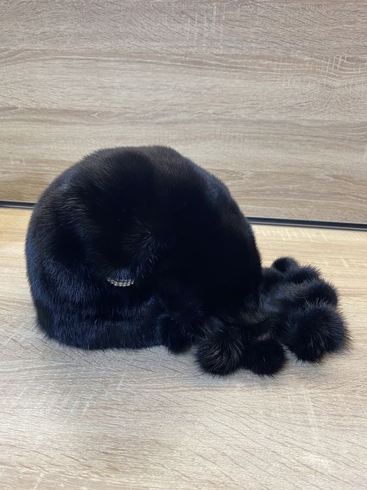 Продам норковые шапки в отличном состоянии