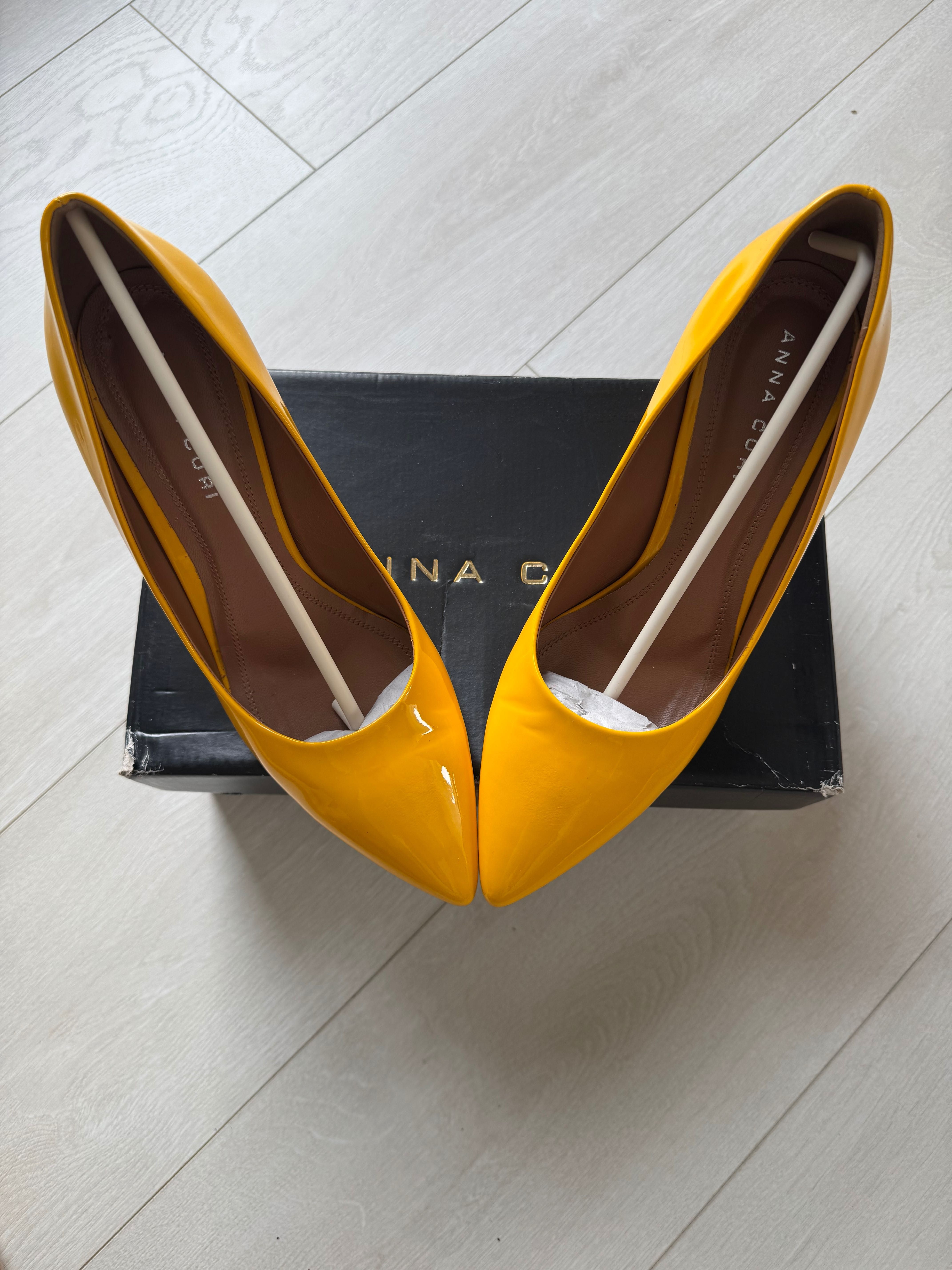 Pantofi eleganti Anna Cori ca noi