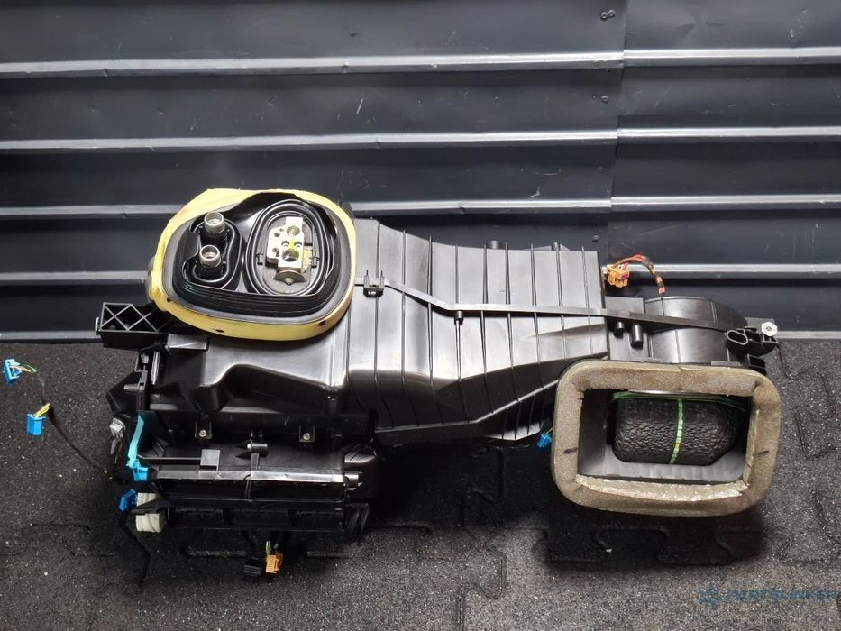 Carcasa aeroterma VOLKSWAGEN JETTA IV 162, 163, AV3, AV2 2012 1.6 TDI CAYC 77KW|105HP 2012