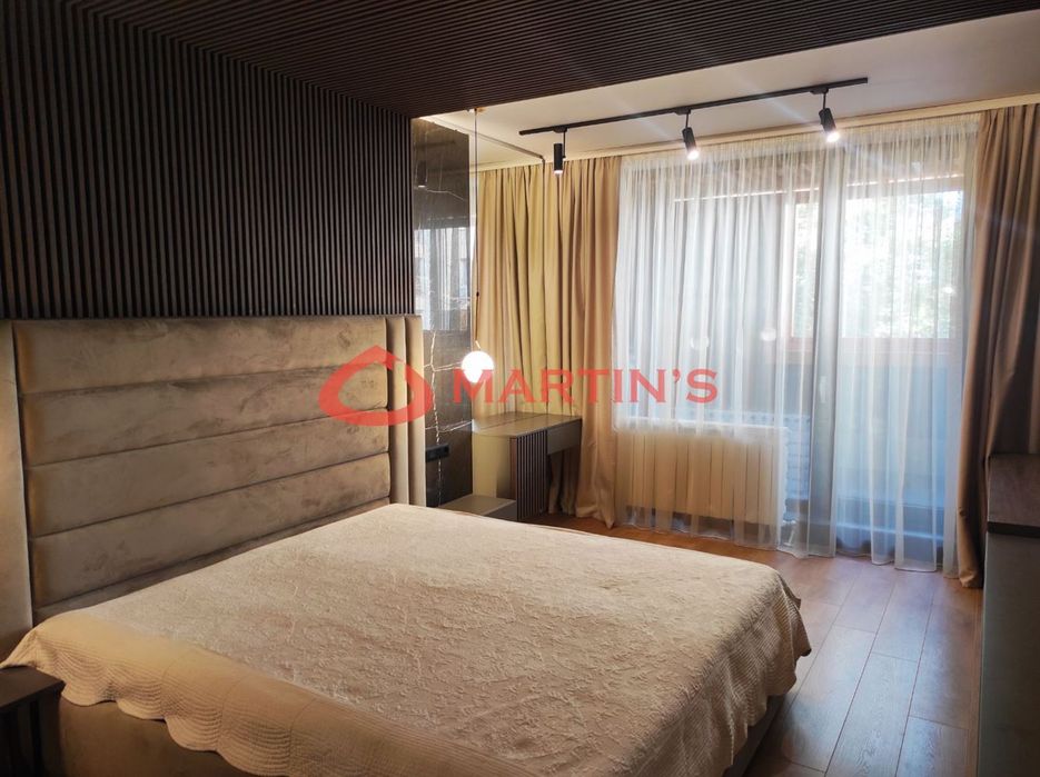 Продава се Тристаен апартамент в София, Витоша - 137 кв.м за 3482 €/кв.м - Снимка #9