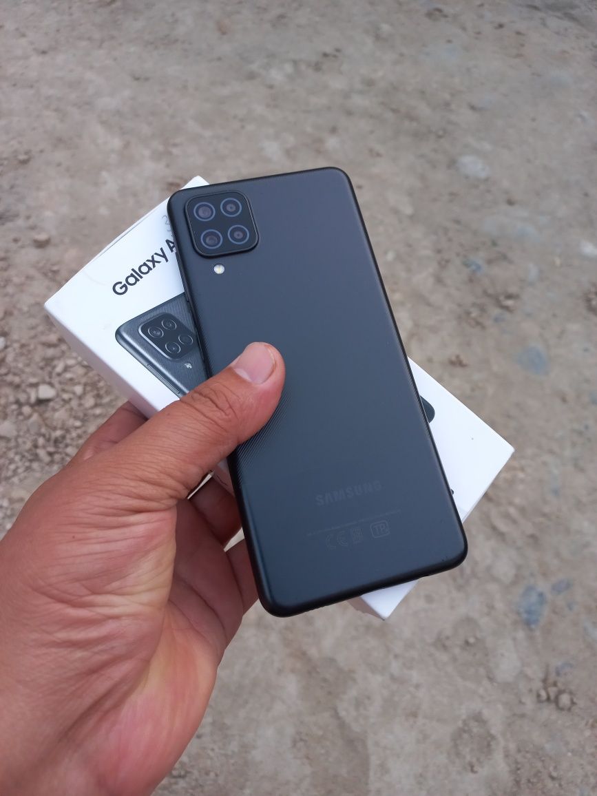 Samsung A12 ruyxatan utgan