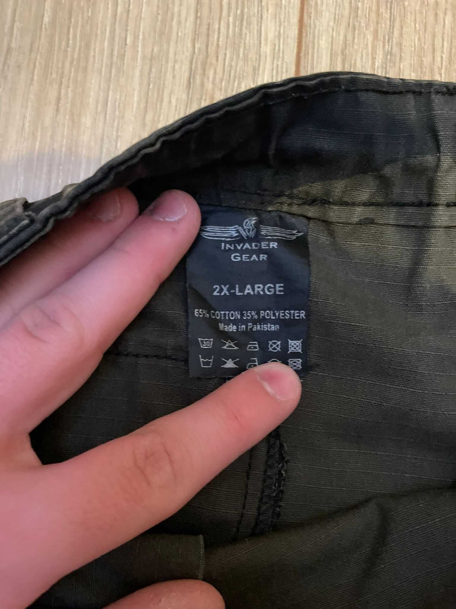 pantaloni scurti cargo army