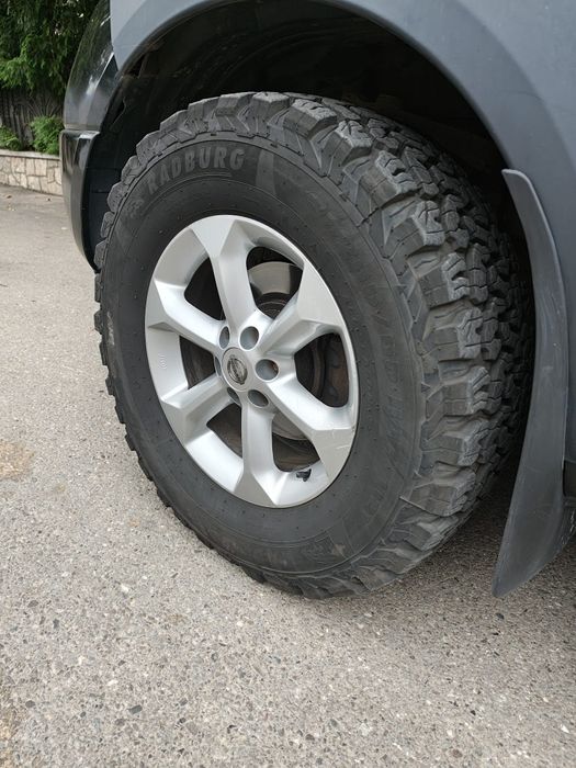 Nissan Navara autoutilitara