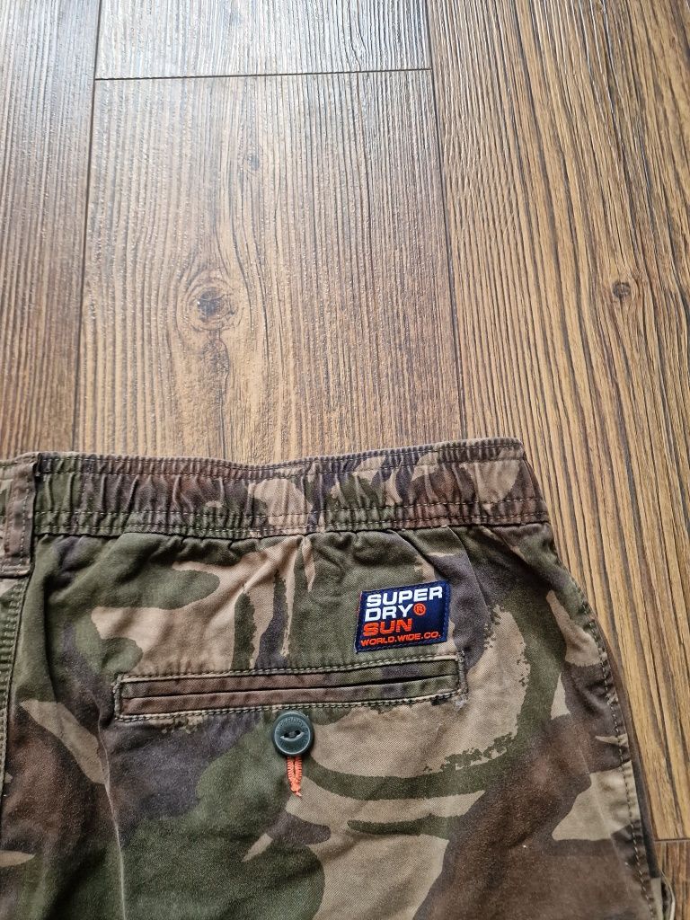 Страхотни мъжки къси панталони SUPERDRY размер 33