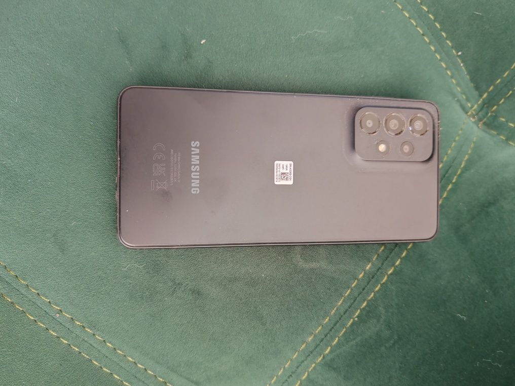 SAMSUNG A 33, cu folie, încărcător și husa.