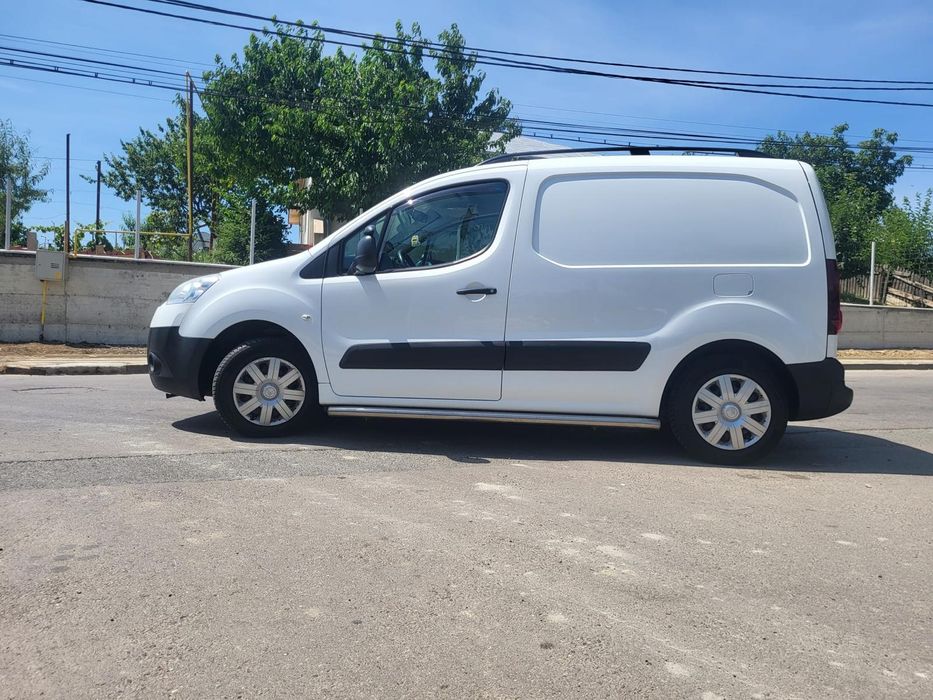 PEUGEOT PARTNER an 2012 pe Acte-3 Locuri+Benă/ 1.6hdi-Euro 5/IMPECABIL