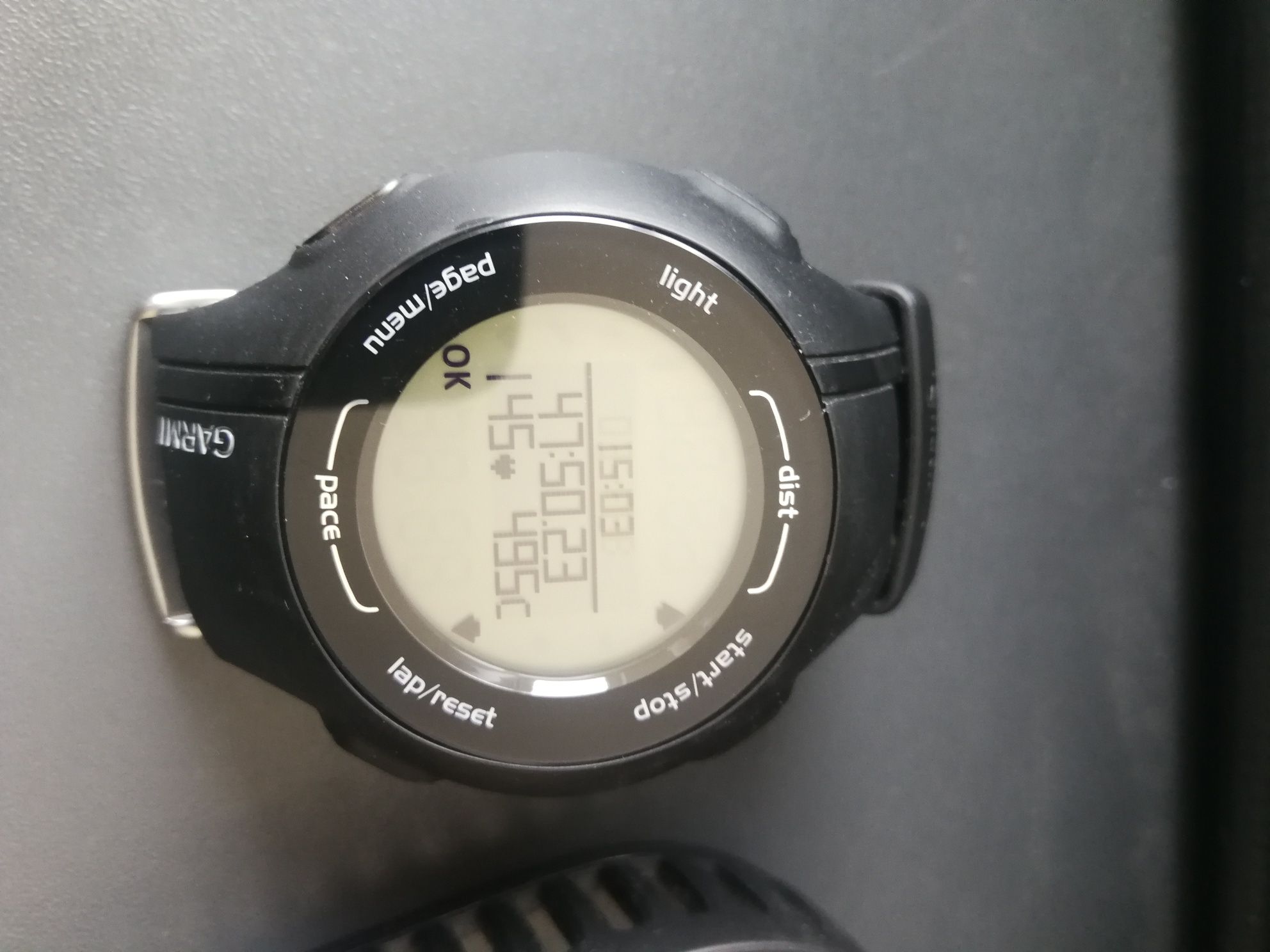 Часовник с GPS Garmin Forerunner 210