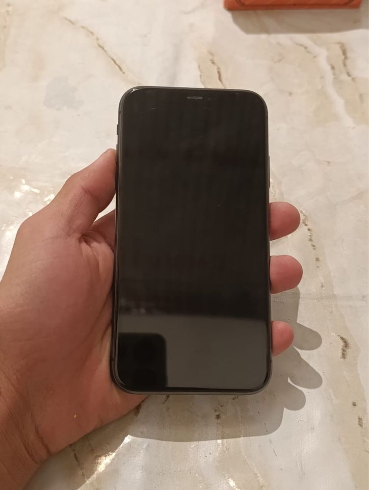 Iphone 11 черный