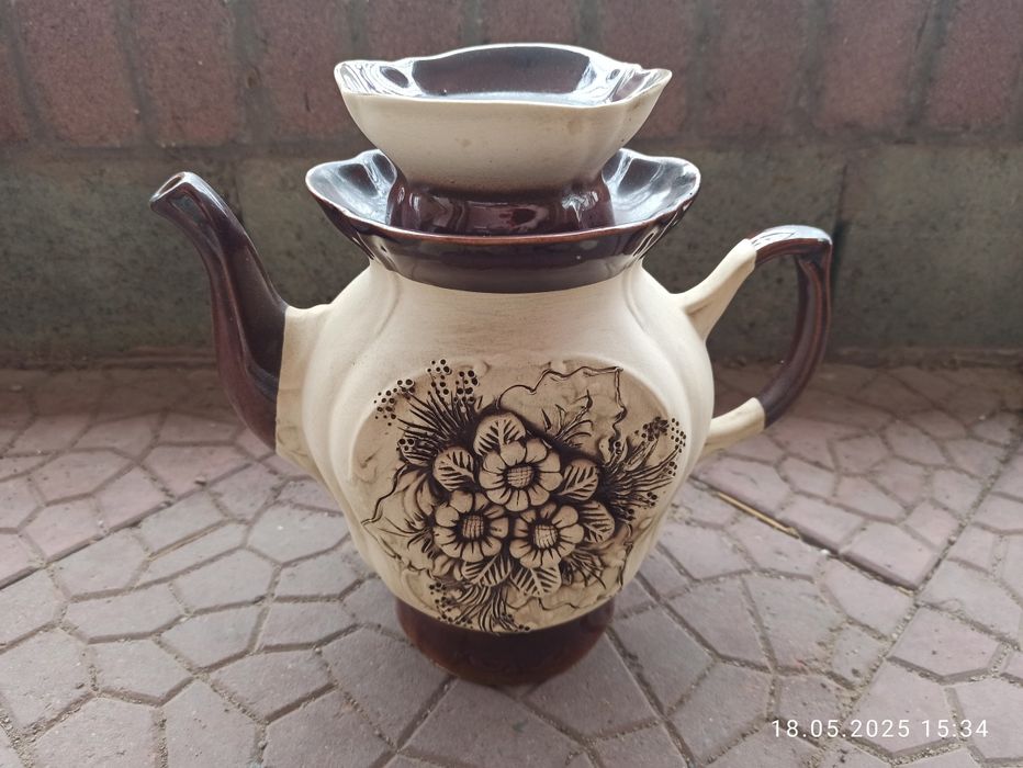 Красивый чайник керамический