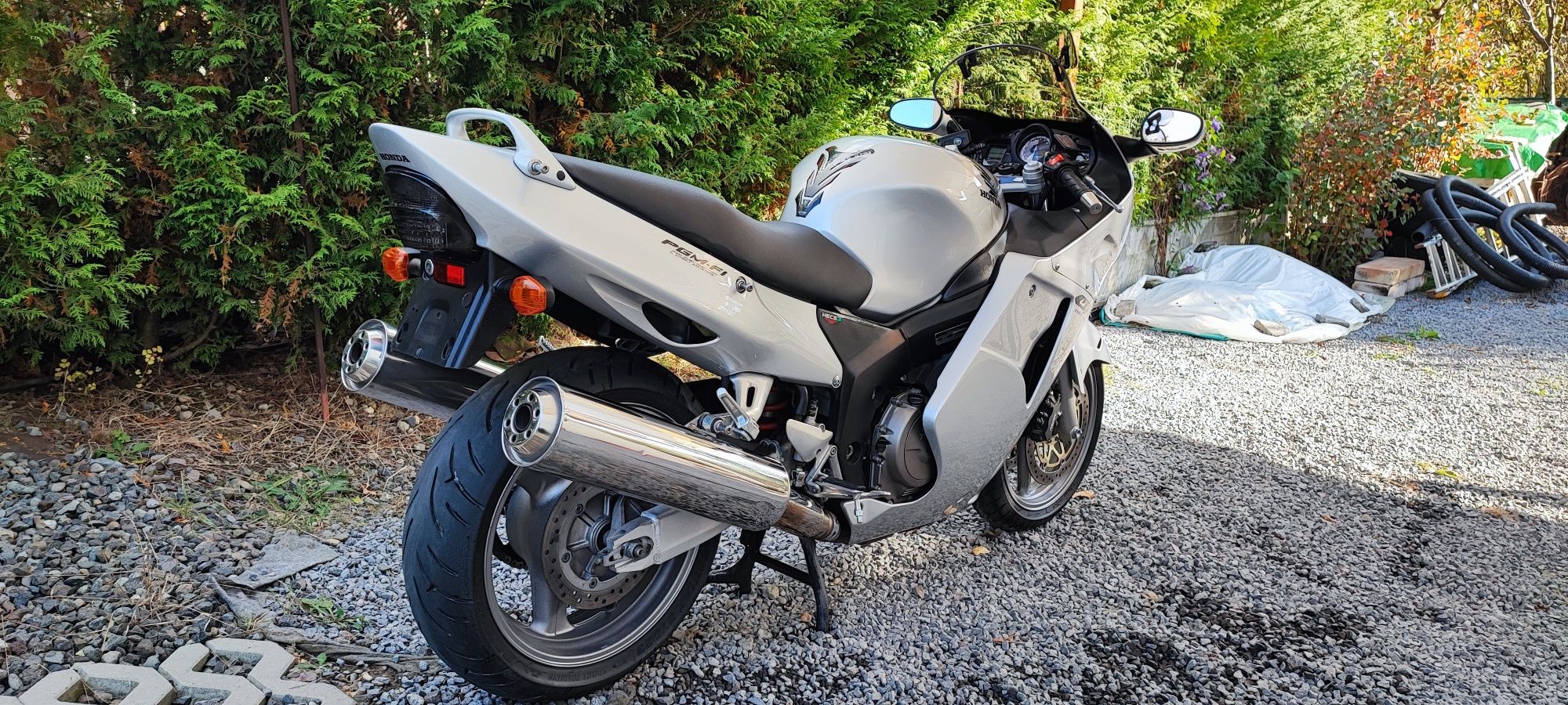 Honda Cbr 1100 XX Super Blackbird sport touring