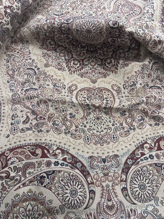 Продам ковер бу размер 5,5 на 2,5