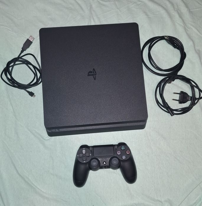 Ps4 slim in stare foarte bună