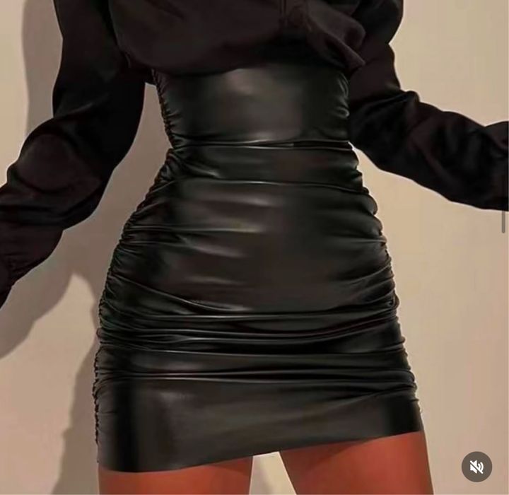 Кожный юбка черный