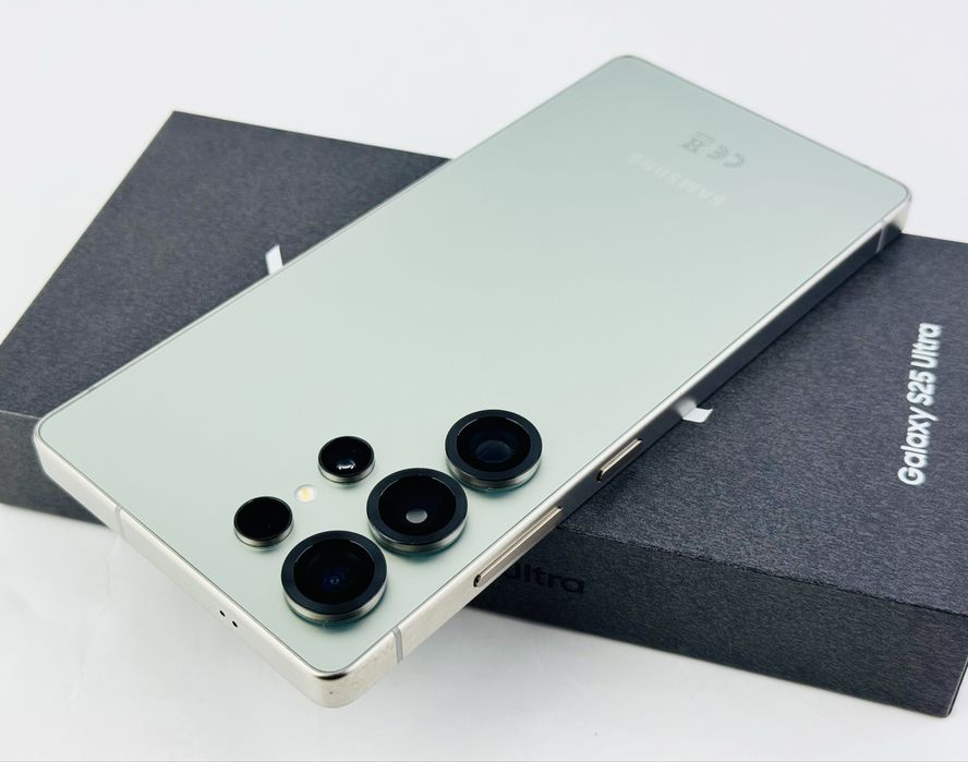 Samsung Galaxy S25 Ultra 5G 512GB 12RAM Jadegreen Перфектен! Гаранция!