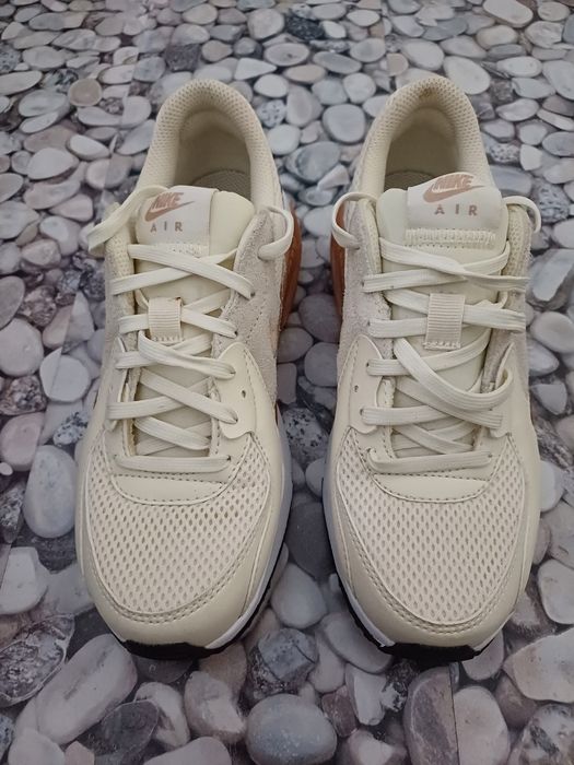 Дамски маратонки Nike