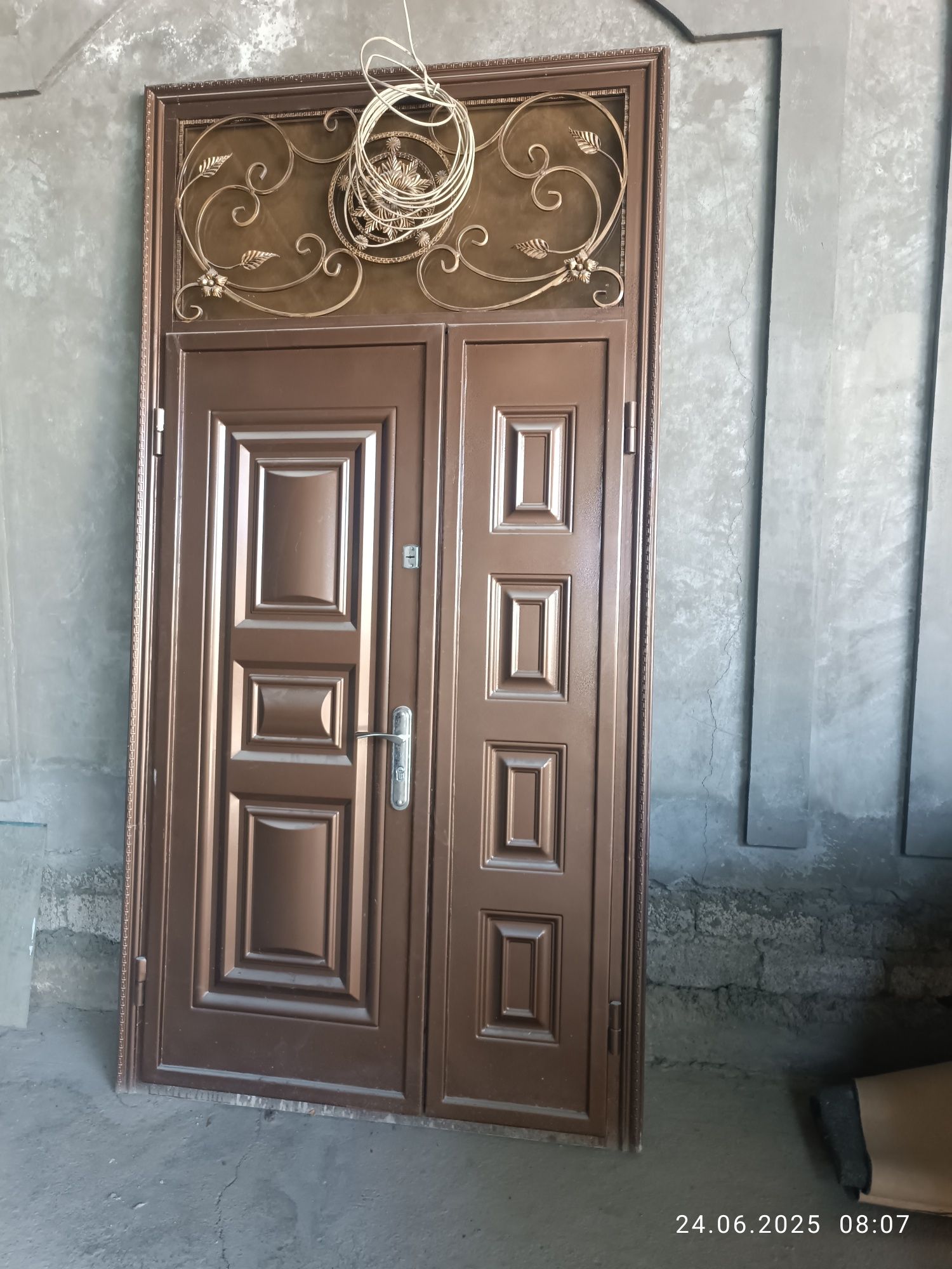 Продаётся Железная дверь
