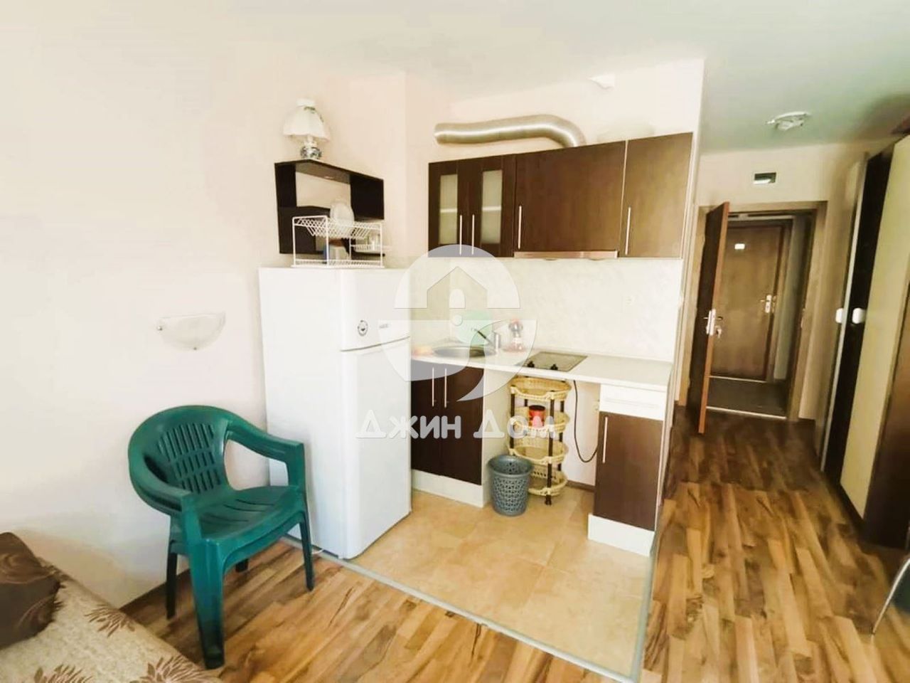 Продава се Едностаен апартамент в Свети Влас - 33 кв.м за 1370 €/кв.м - Снимка #2