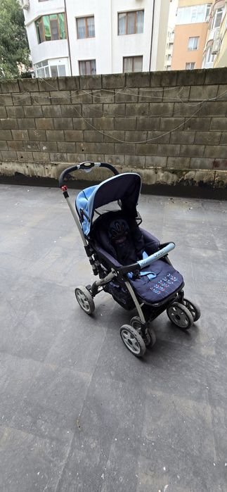 Детска количка с функция сън