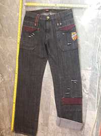 Pantaloni blugi SMF 104cm/80cm. Pret 20 lei.