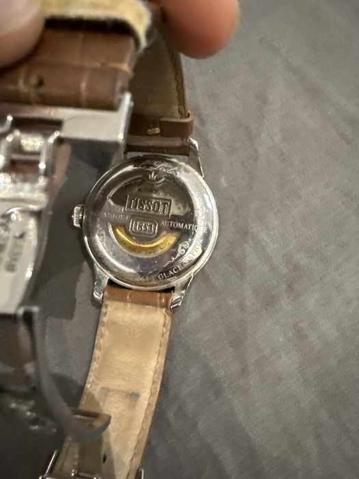 Tissot Le Locle часы