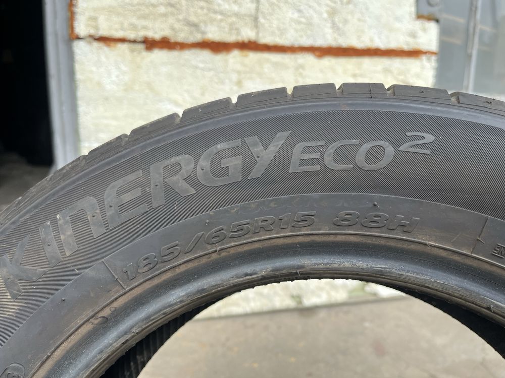 2 бр. летни гуми 185/65/15 Hankook DOT 5023 6/7 mm
