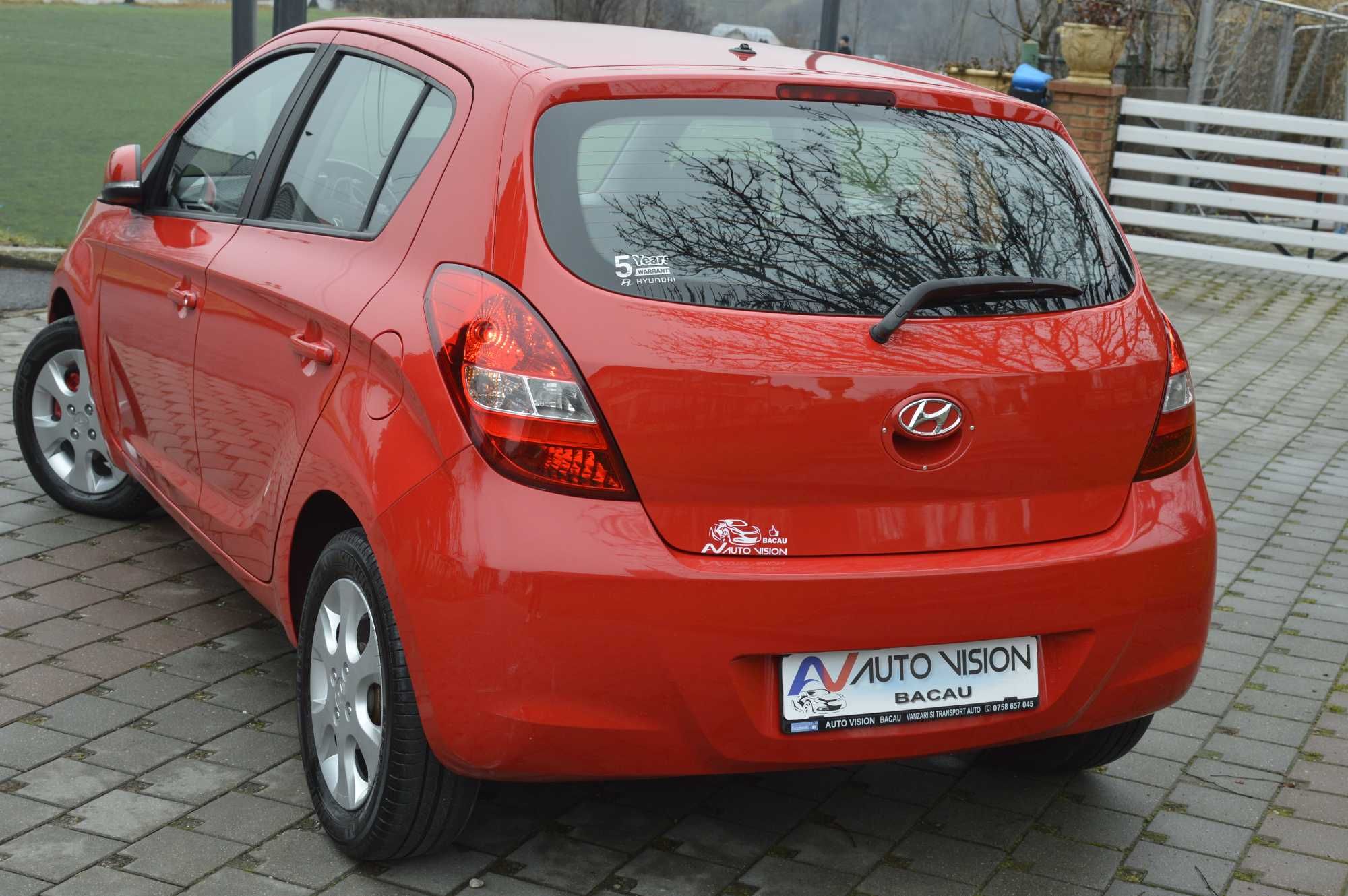 *RATE*Hyundai i20 1.4CRDi 4usi E5 climatronic 07/2010 km real Germania