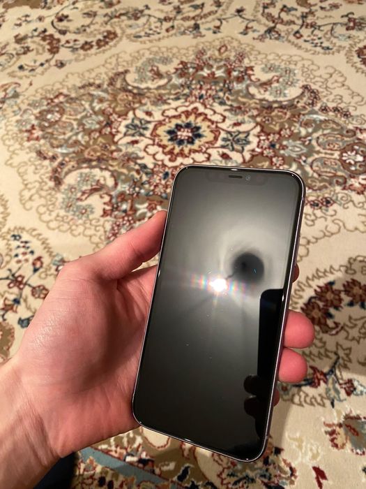 iPhone 11 (128GB)