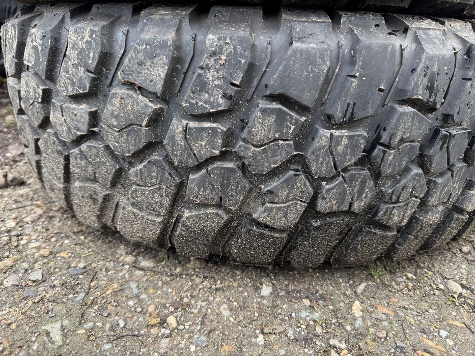 Set 4 anvelope 255 75 17 BF Goodrich de teren