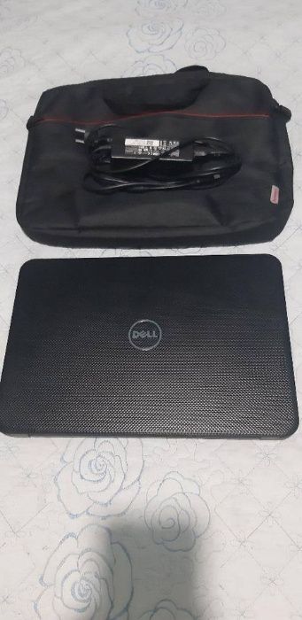 Vand laptopDell3521,i3 4CPUs,Hard500Gb,8Gb Ram,2placi video,Impecabil