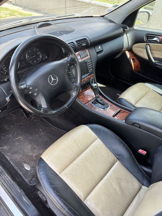 Mercedes C320 CDI V6 224CP CUTIE 7G DESIGNO