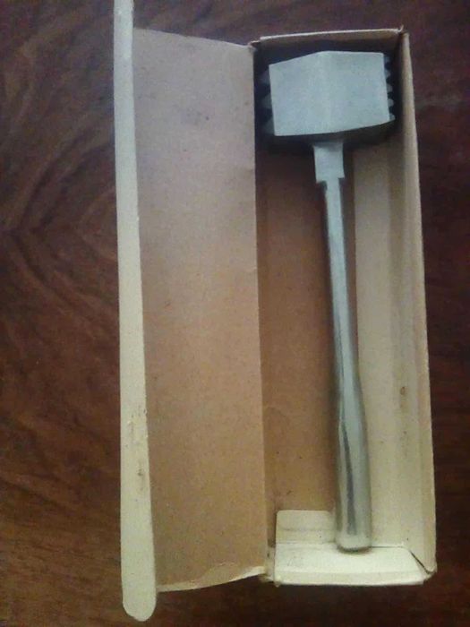 готварско чукче метално за омекотяване и начукване на пържоли